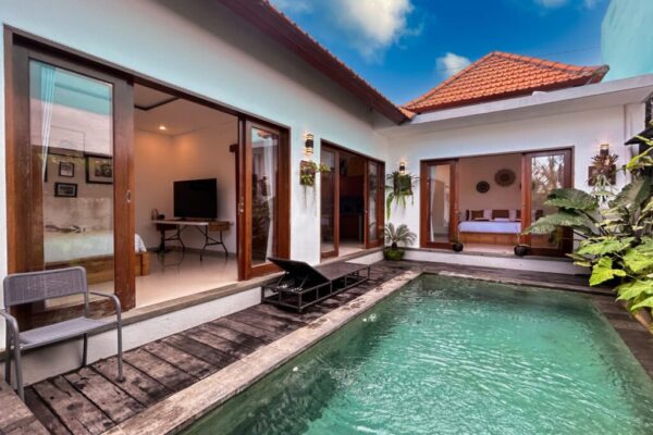 uma-ayu-villa-garden-view-16